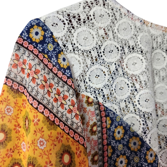 Figueroa & Flower Boho Patchwork Lace Trim Blouse Small V-Neck Flowy Festival - Picture 5 of 16